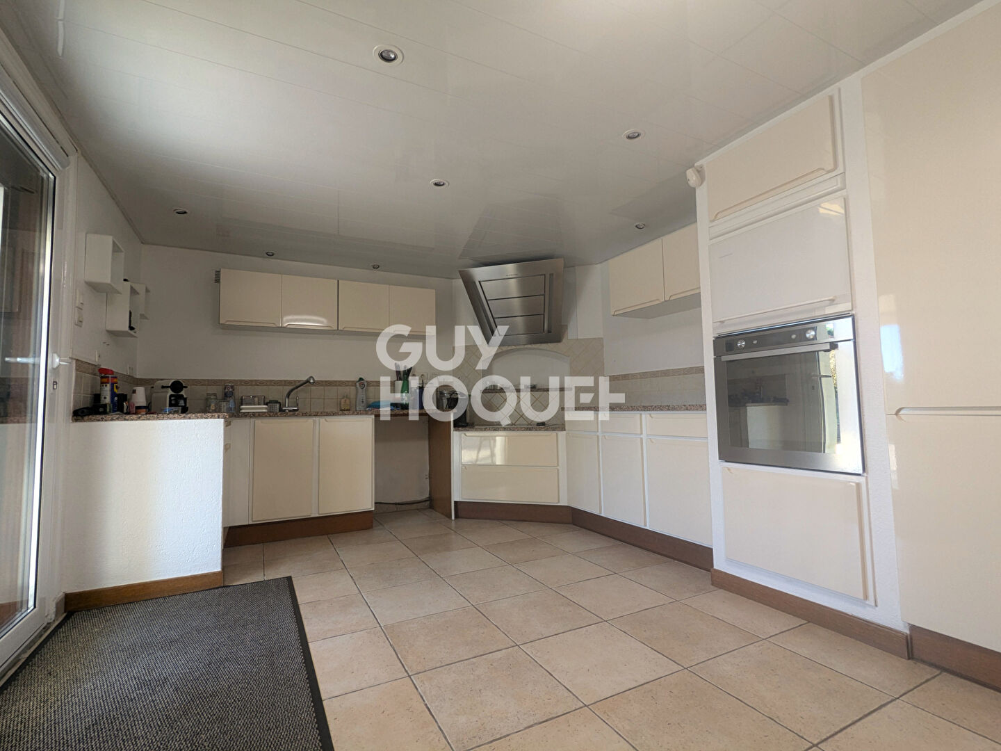 Ensemble de maisons avec dépendances