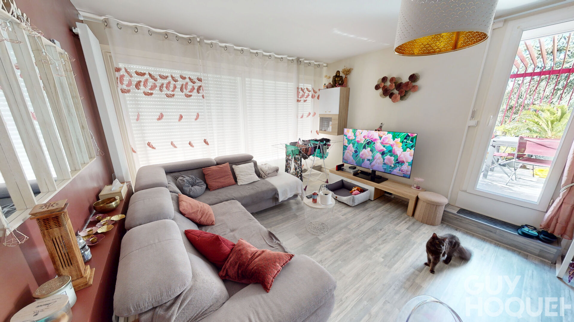 Dernier étage avec terrasse - appartement T2