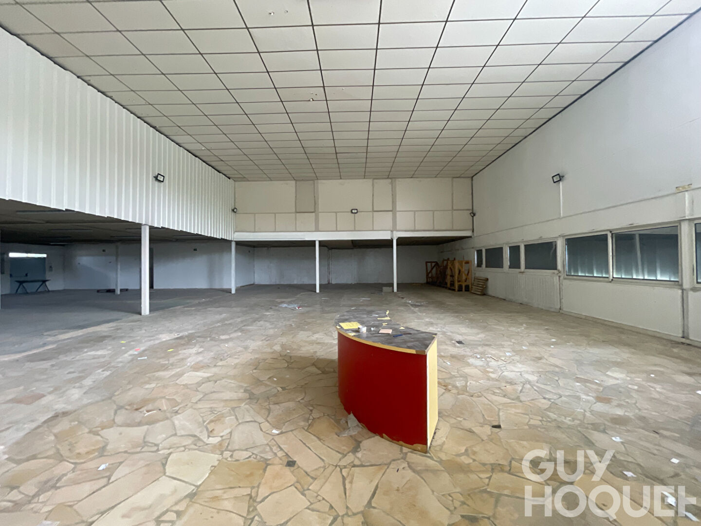 Local commercial Mirebeau 764.61 m2