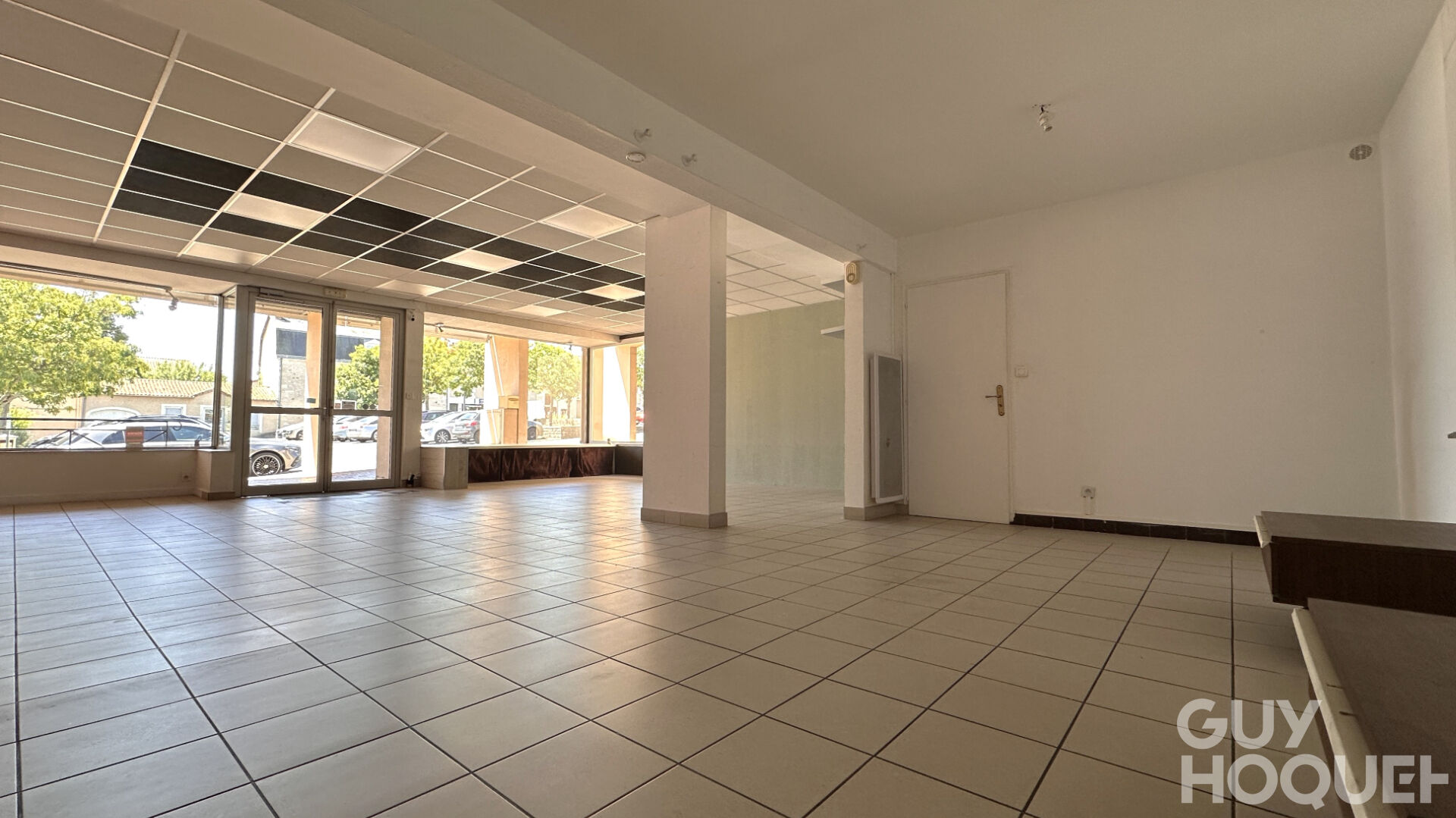 Local commercial Jaunay-Clan 111 m2