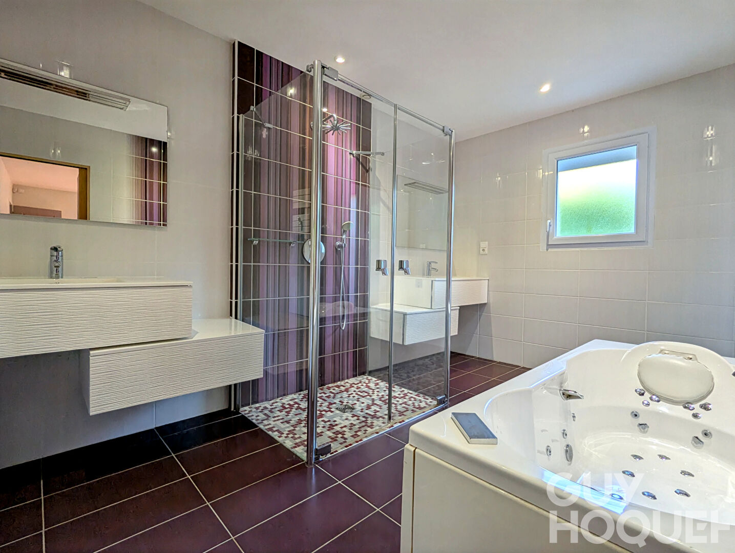 Maison Beruges 6 pièce(s) 174.05 m2