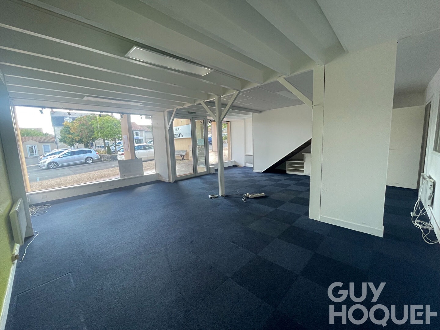 Local commercial Jaunay-Clan 150 m2 (125m² habitables)