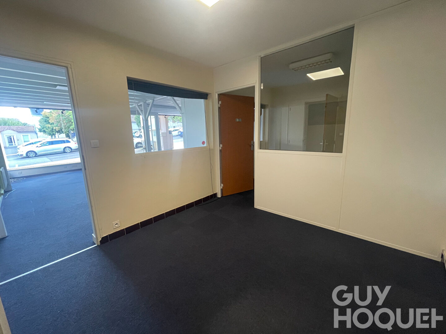 Local commercial Jaunay-Clan 150 m2 (125m² habitables)