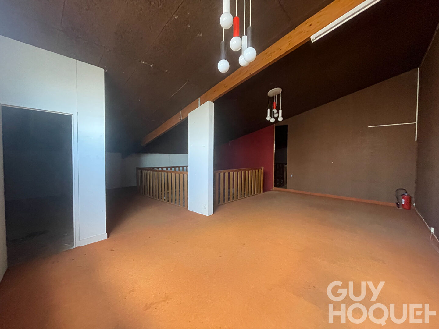 Local commercial Jaunay-Clan 150 m2 (125m² habitables)