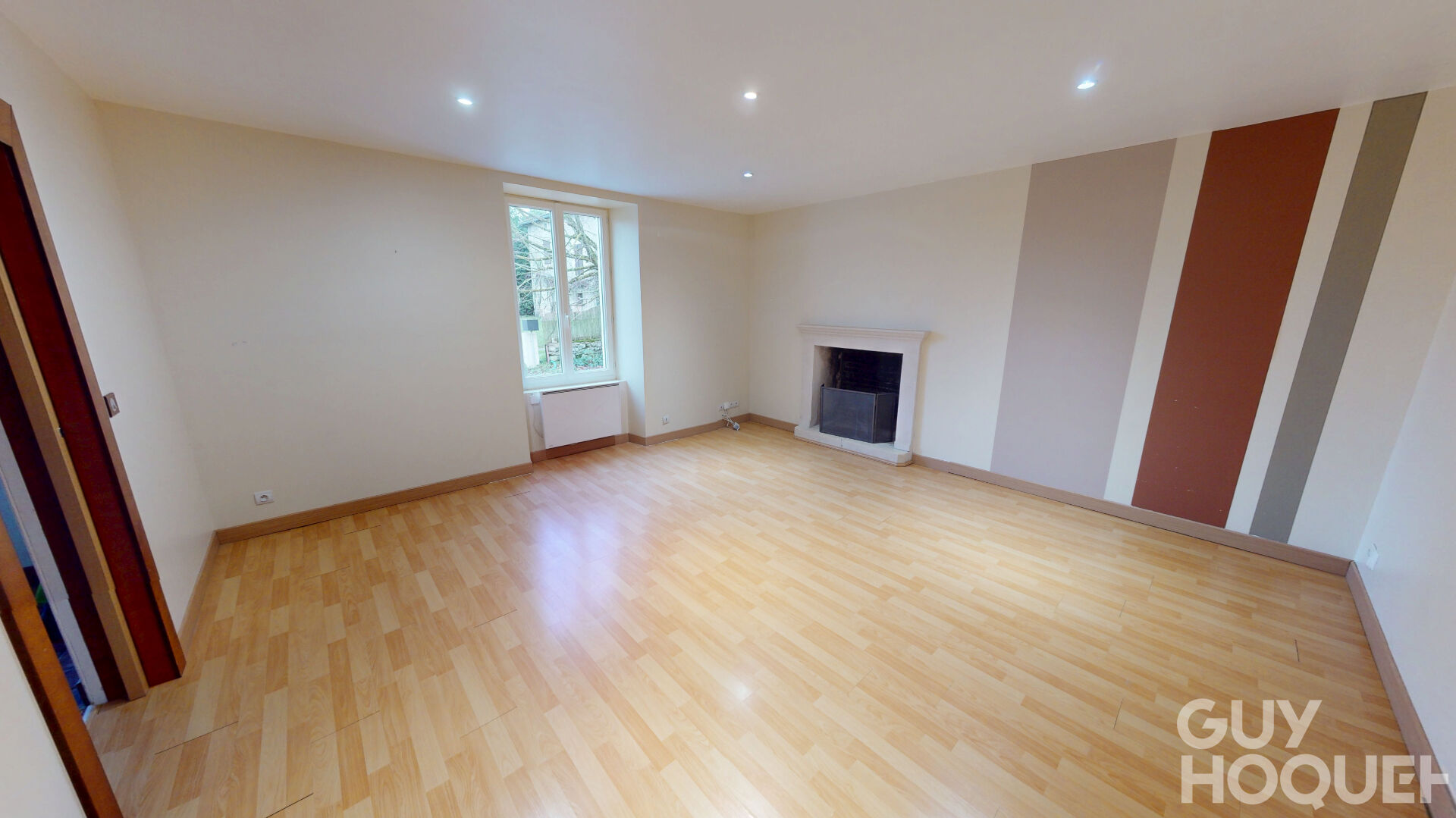 MAISON DE CARACTÈRE - DEPENDANCE