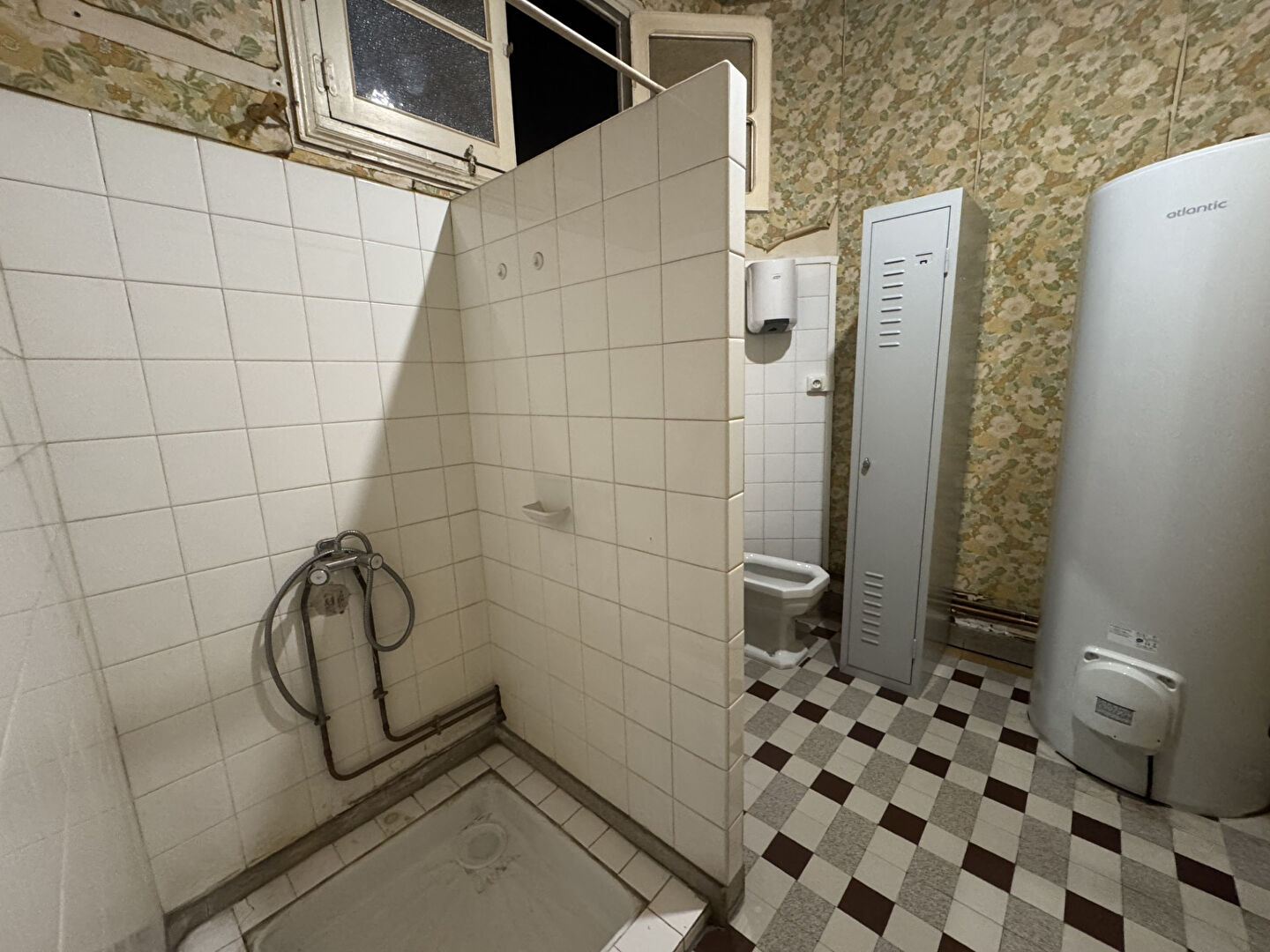 IMMEUBLE avec local comercial au centre de Varilhes