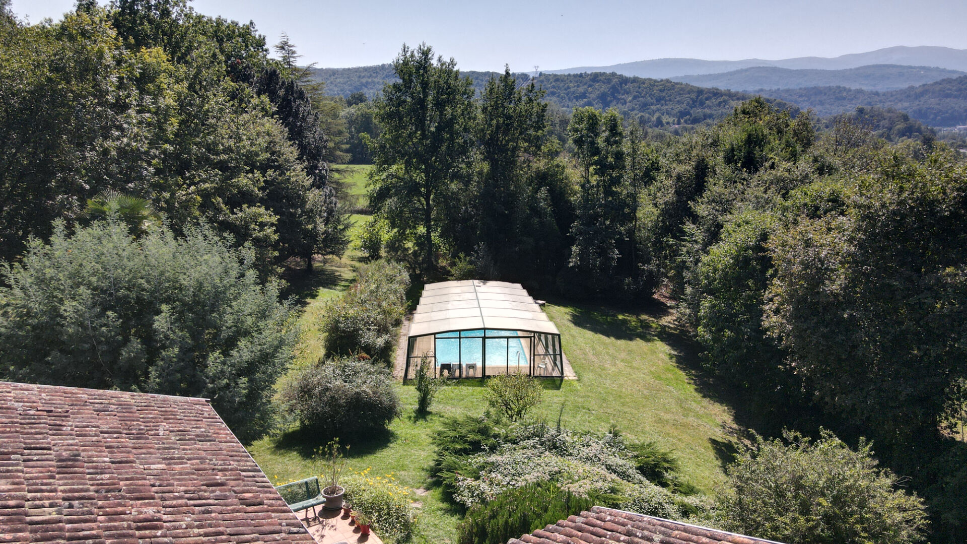 Grande propriété avec piscine couverte
