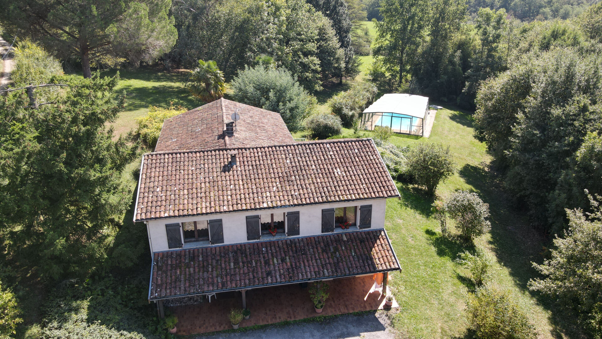 Grande propriété avec piscine couverte