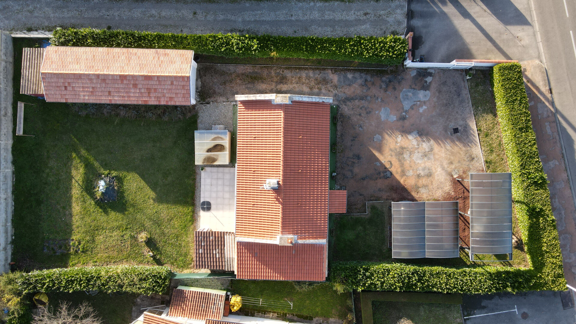 Plain-pied avec jardin et garage