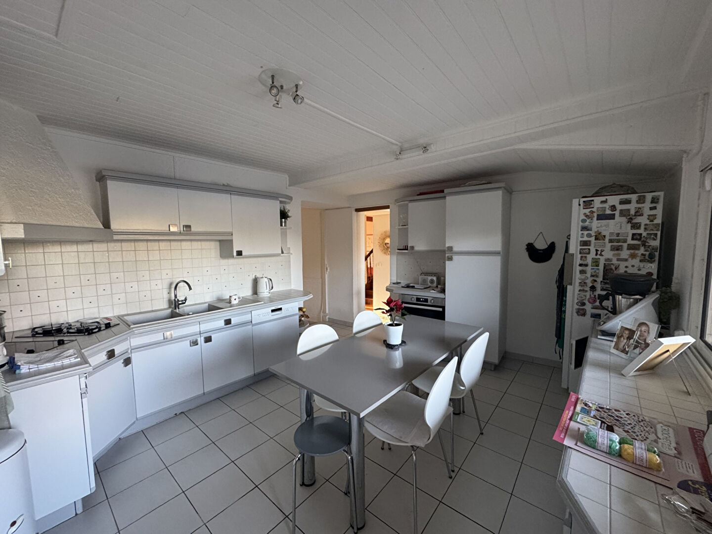 Maison rénovée avec 1900 m2 de terrain