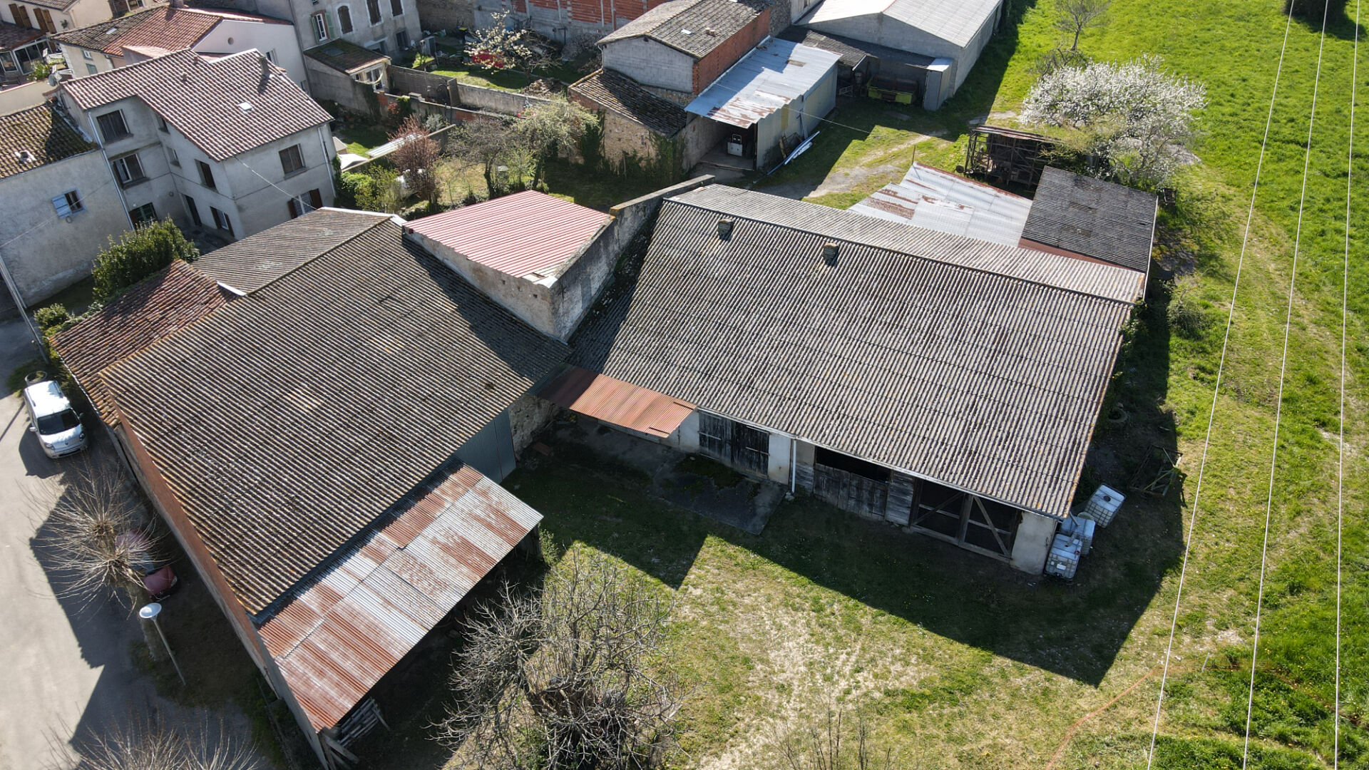 Maison avec 645 m² de dépendances