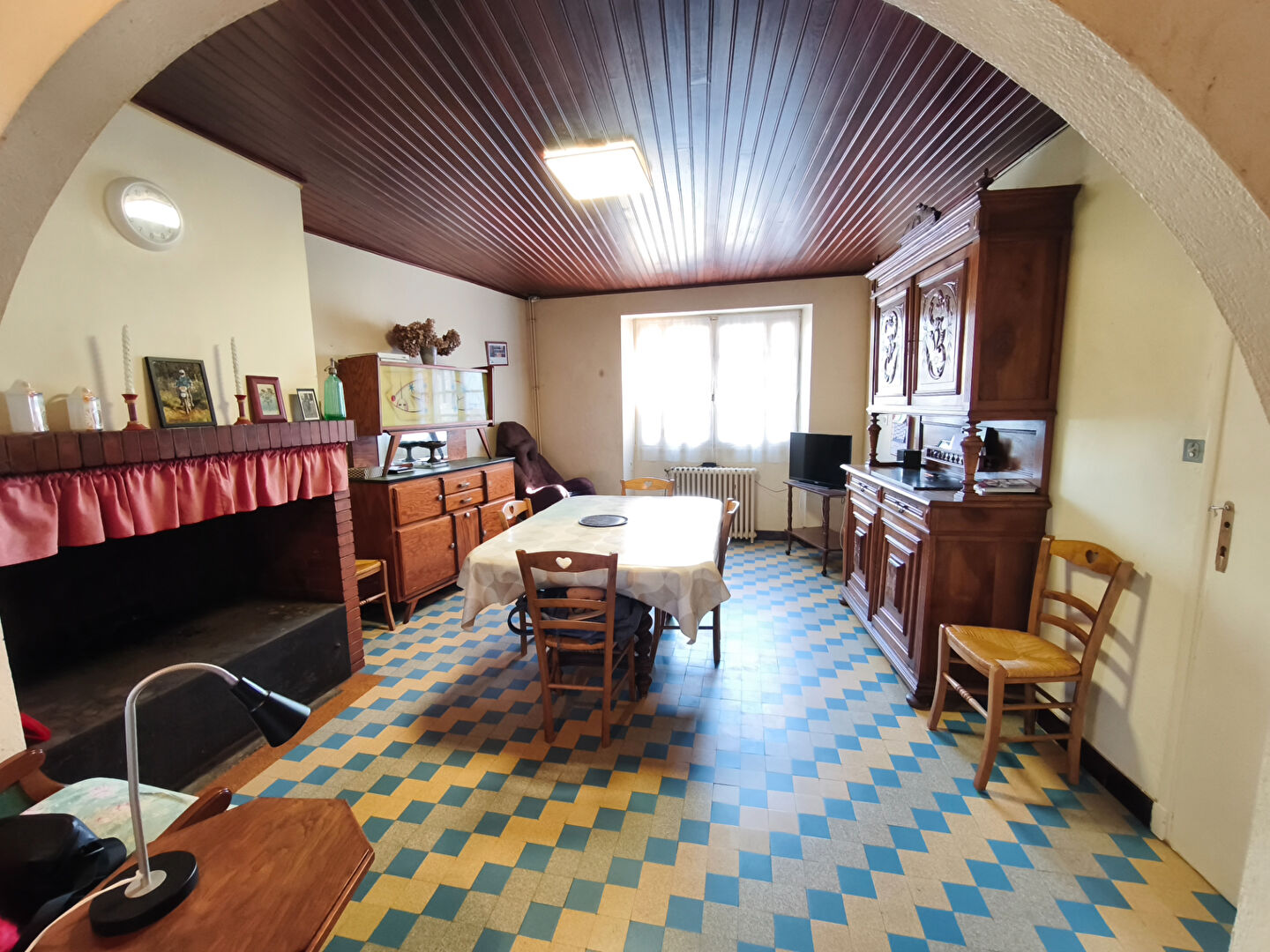 Maison avec 645 m² de dépendances