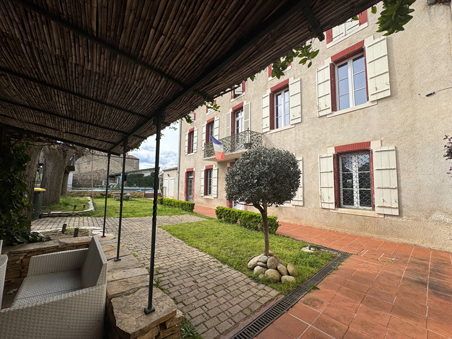 Maison  de maître 308 m2 habitables à Saint Jean Du Falga
