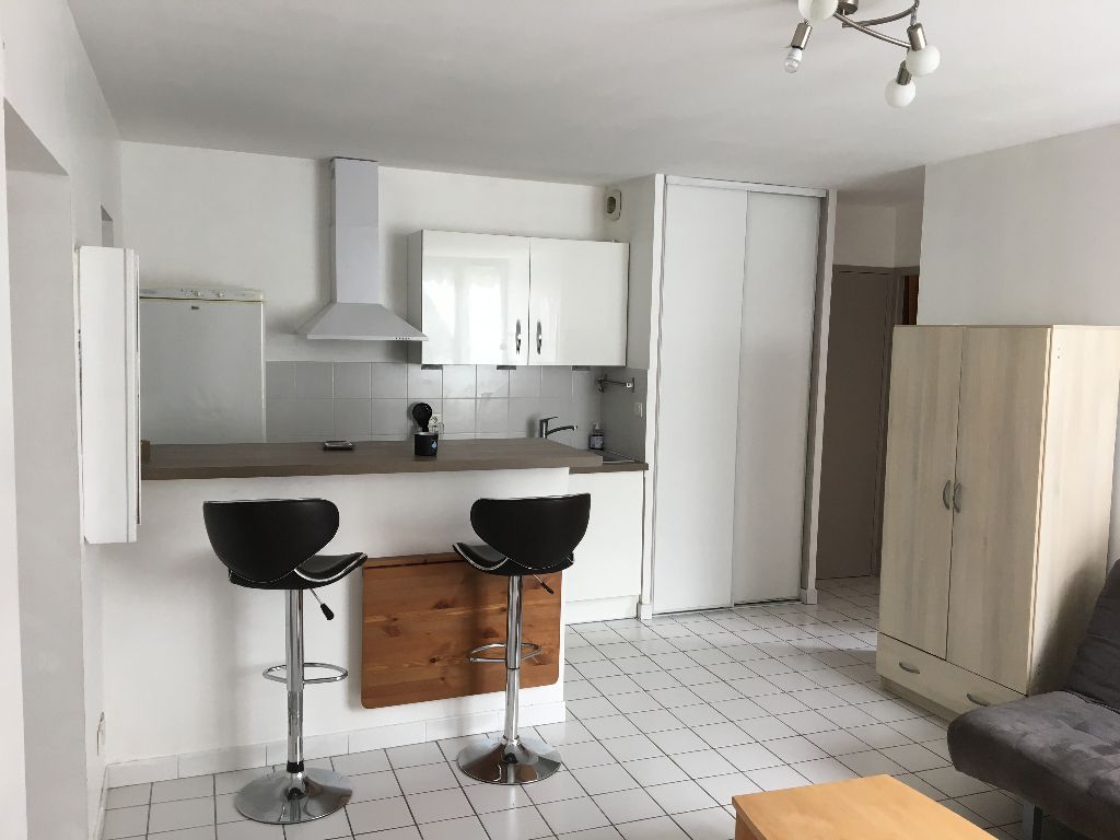 À vendre à LA TRONCHE (38700) PROCHE CHU GRENOBLE, appartement 2 pièces de 37 m².