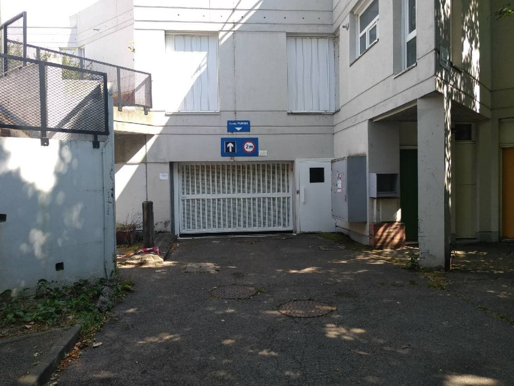 Garage de 14 m² à Saint-Martin-D'Hères
