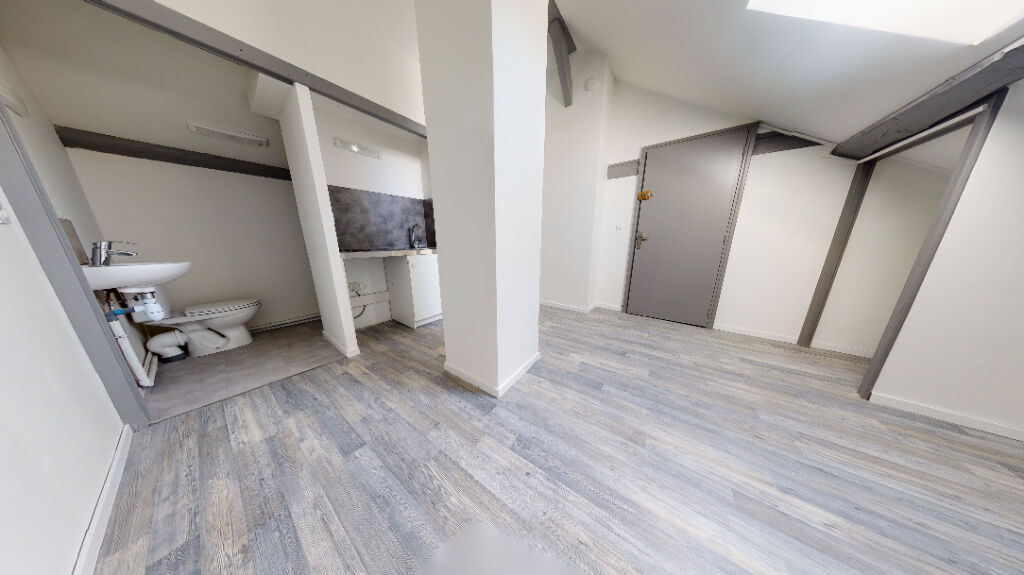 Studio 18 m² Proche Tram