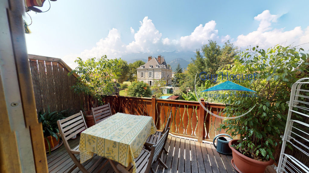 Maison 5 pièces d'une surface habitable de 140 m² à vendre à TENCIN (38570).