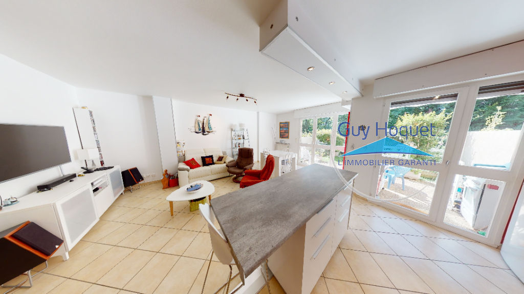 GRAND T4 AVEC JARDIN RESIDENCE AVEC PISCINE