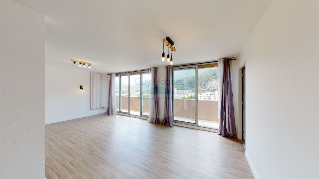 DERNIER ÉTAGE T4 de 84m² avec balcon