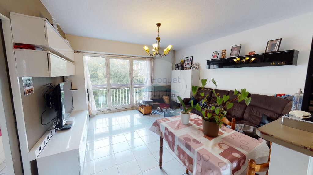 SPACIEUX APPARTEMENT LE PONT DE CLAIX