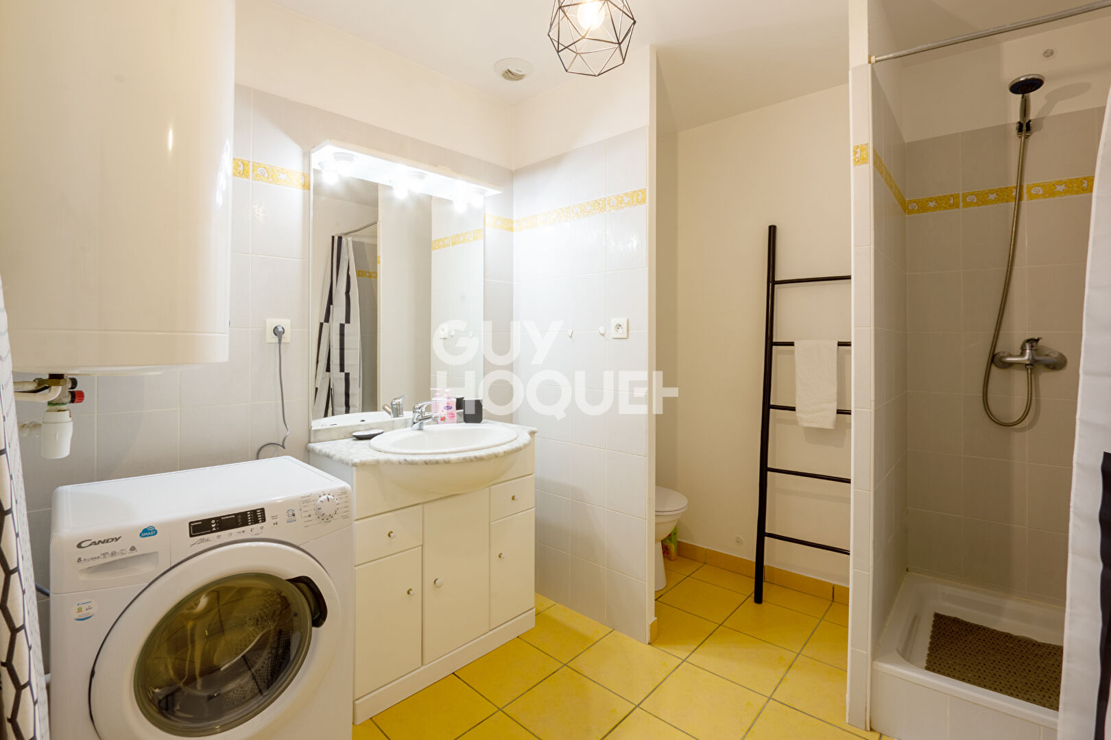 A LOUER- Appartement T1 bis meublé - Centre-ville à LANDERNEAU