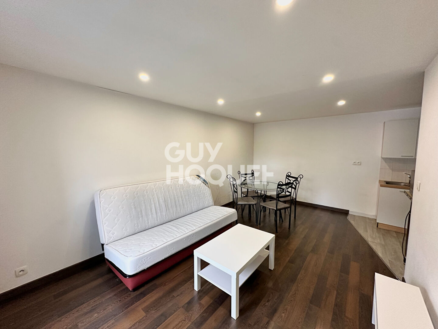 A louer appartement T2 Meublé à GUIPAVAS Zone commerciale du Froutven