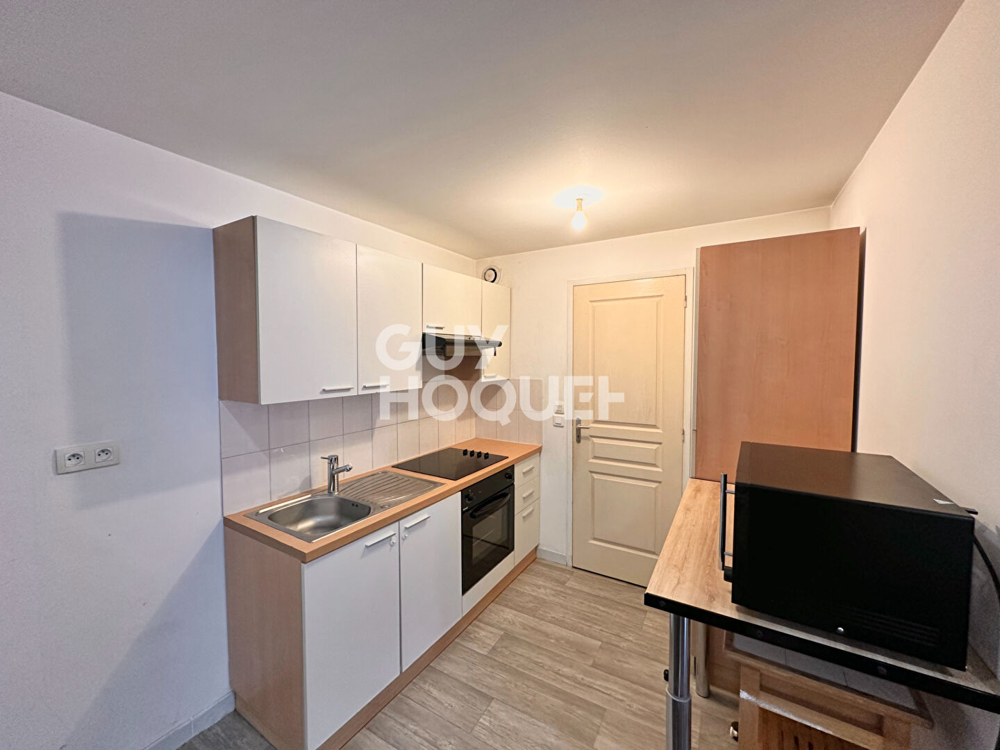 A louer appartement T2 Meublé à GUIPAVAS Zone commerciale du Froutven