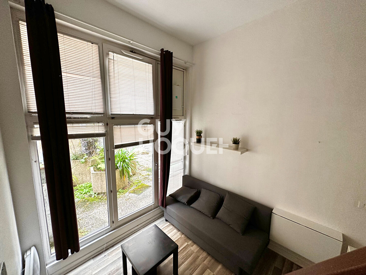 A LOUER - Studio Meublé - Quartier Siam à BREST