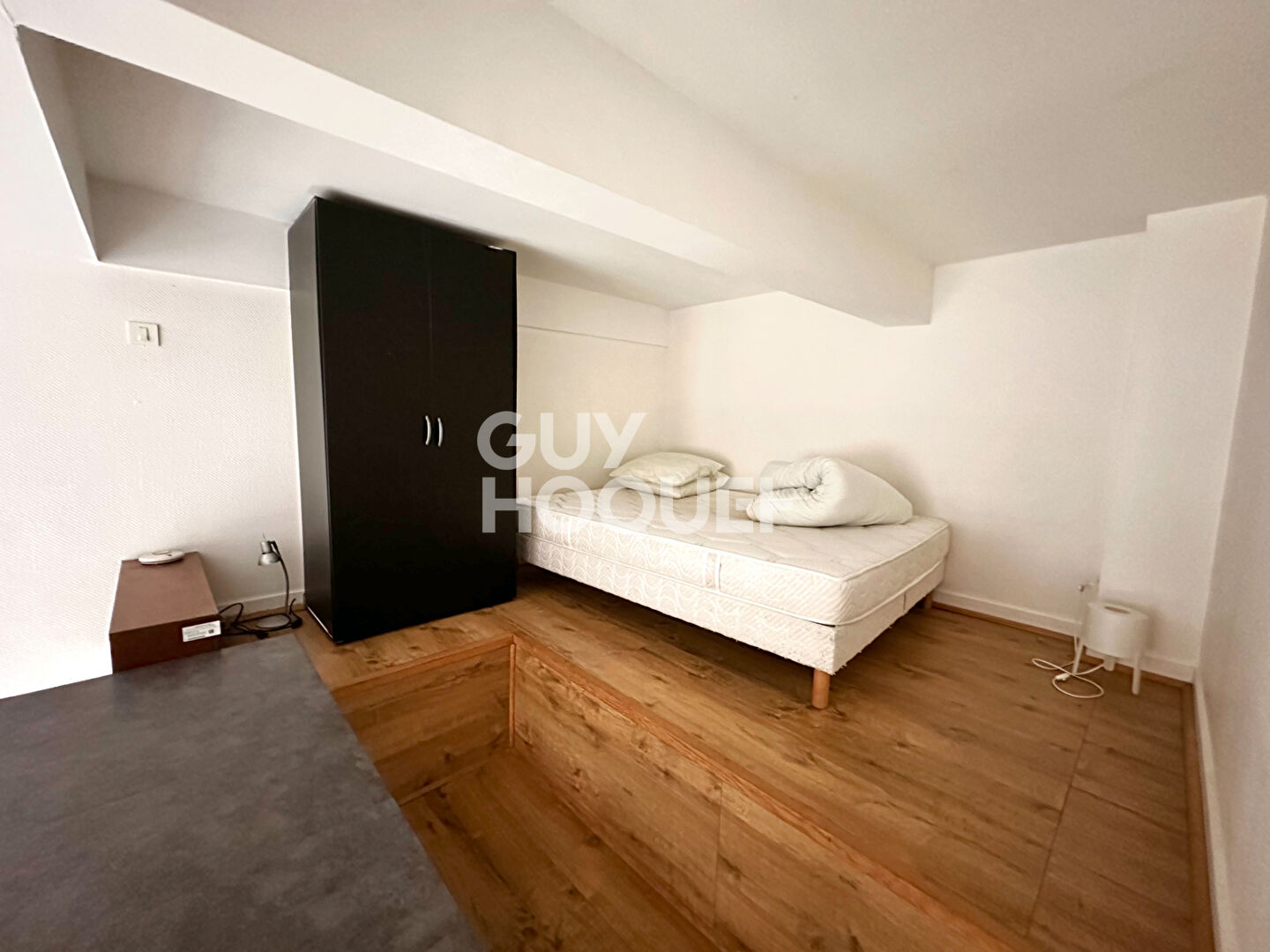 A LOUER - Studio Meublé - Quartier Siam à BREST