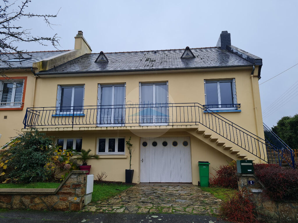 A vendre maison traditionnelle T4 à SAINT RENAN