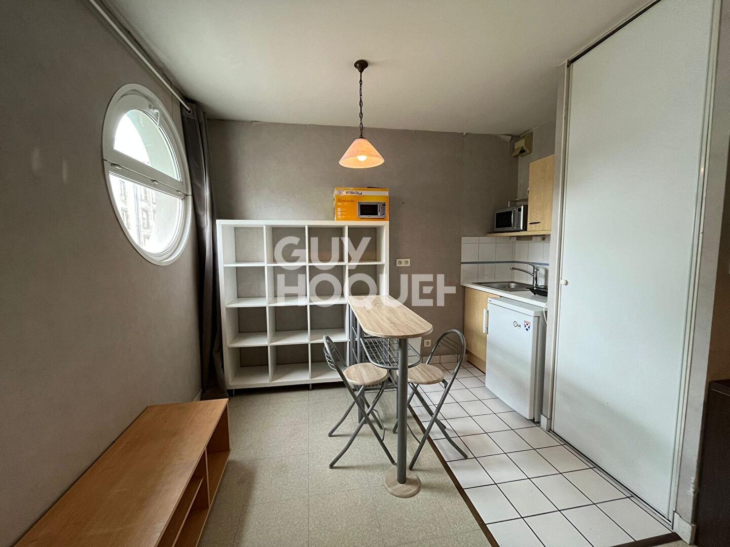 A LOUER- Studio meublé - Quartier Pilier Rouge à BREST