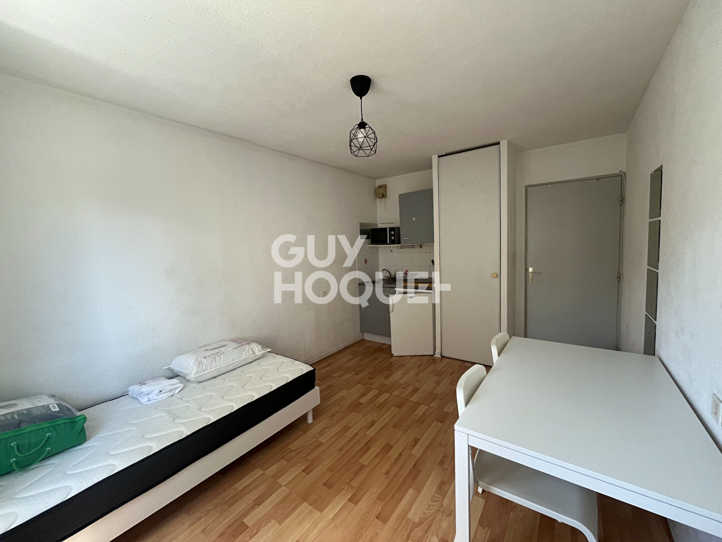 A louer - Studio meublé - Quartier ISEN à BREST