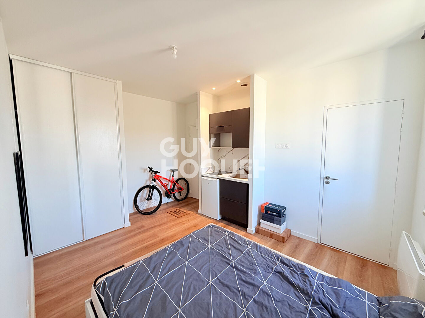 A LOUER-    Appartement Studio - Quartier Saint-Martin à BREST