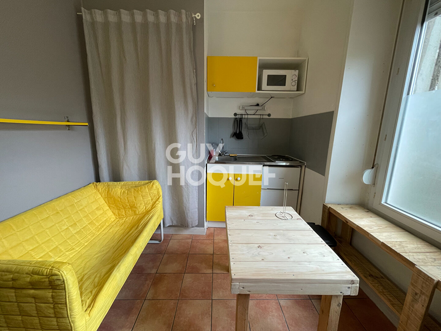 A louer - studio meublé - Quartier St Martin à BREST