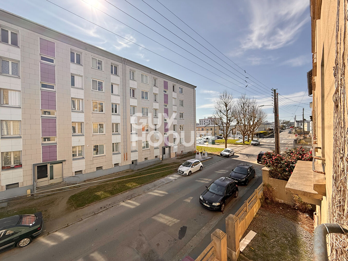 A Louer - Appartement T1bis - Ecole Navale