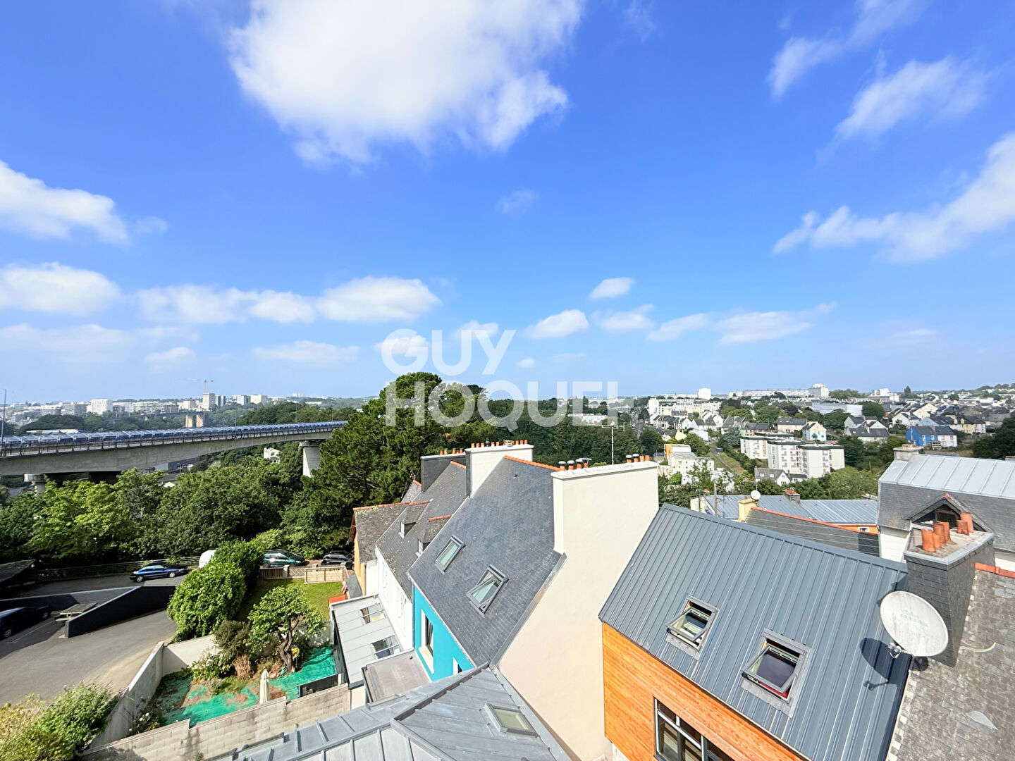 A LOUER - Studio meublé - Quartier Fac de Médecine à BREST
