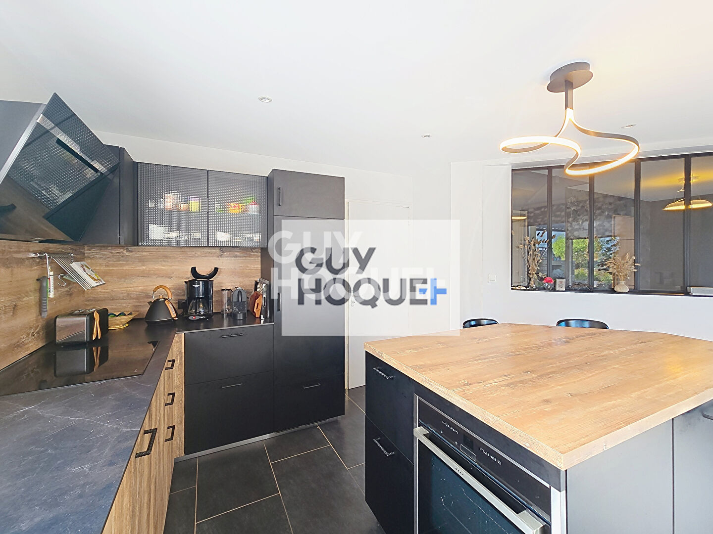 A vendre Maison de + 200m² - Quartier résidentiel à PLOUGONVELIN