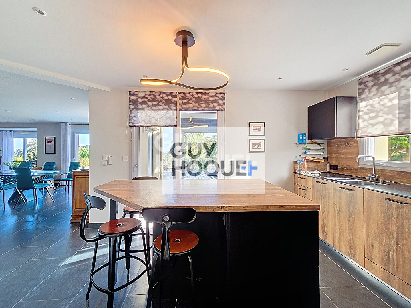 A vendre Maison de + 200m² - Quartier résidentiel à PLOUGONVELIN