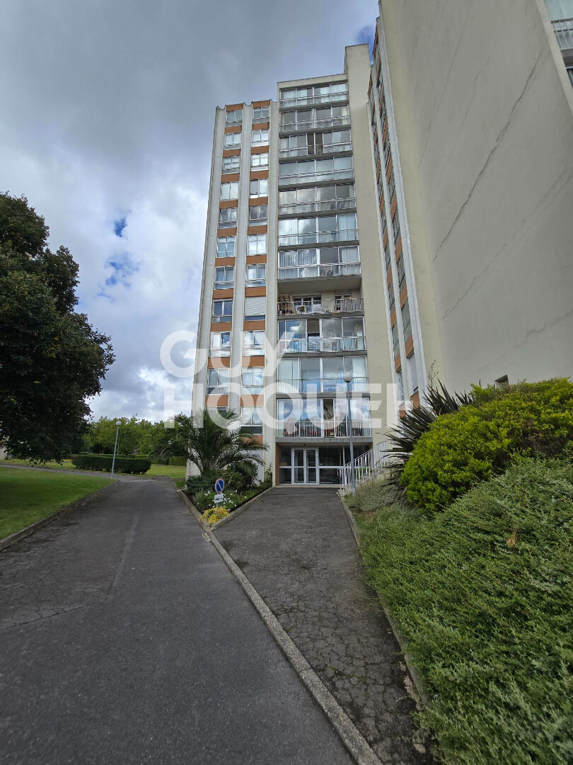 A LOUER -  Appartement T2  - Proche centre commercial Phare de l'Europe à BREST