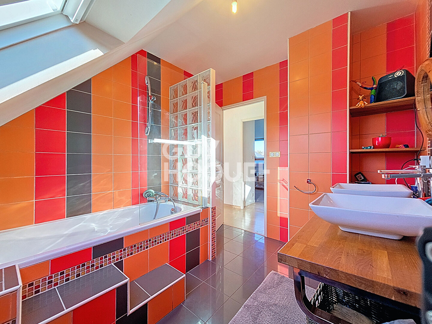 Maison moderne T7 - Quartier résidentiel à LANDIVISIAU