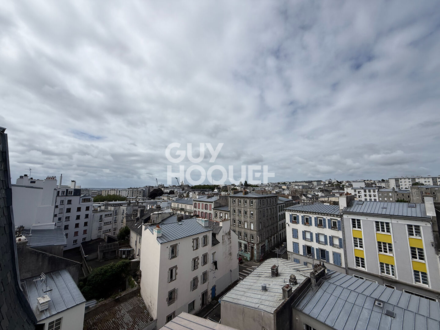 A louer studio meublé à BREST Recouvrance (29200).
