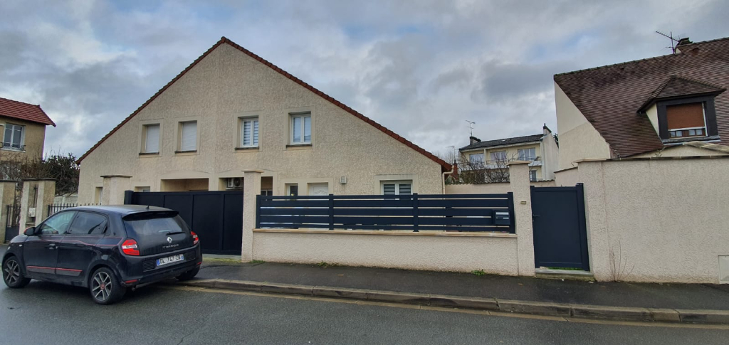 CHEVILLY-LARUE - QUARTIER BRETAGNE