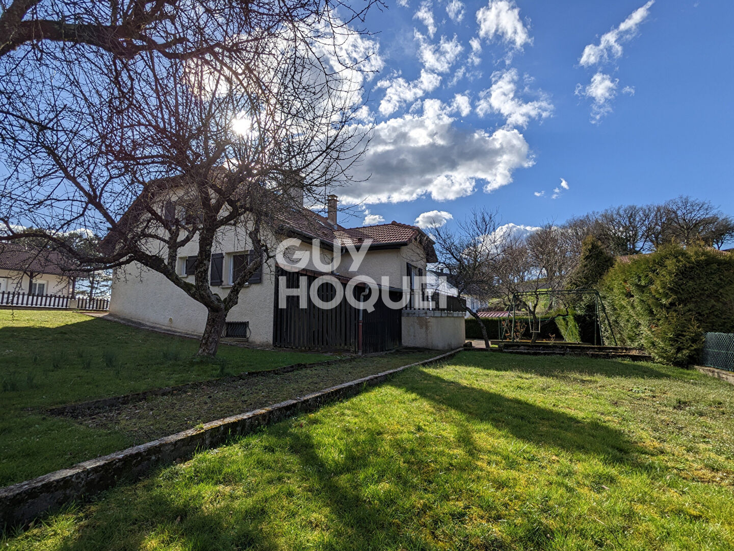 Larnod, maison 156 m², terrain 10 ares