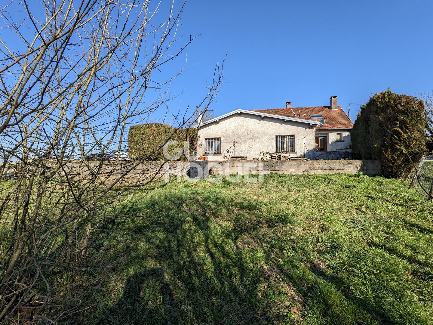 Maison avec travaux, terrain 12 ares secteur École Valentin / les Auxons