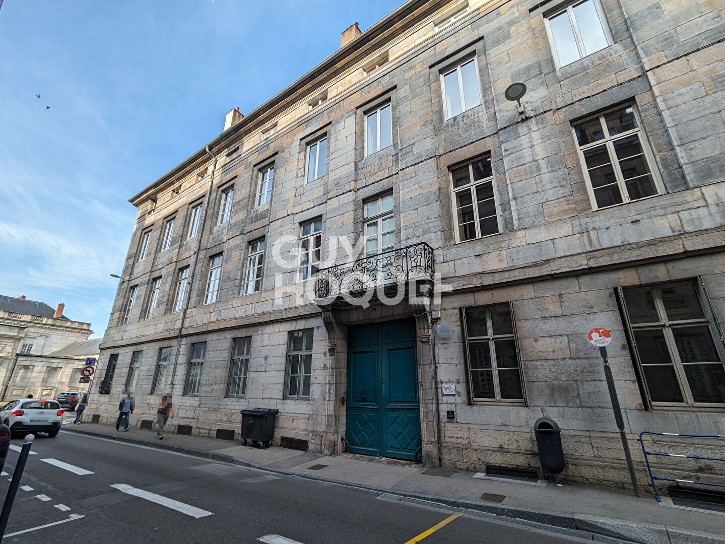 Proche Préfecture, bureaux 219 m²