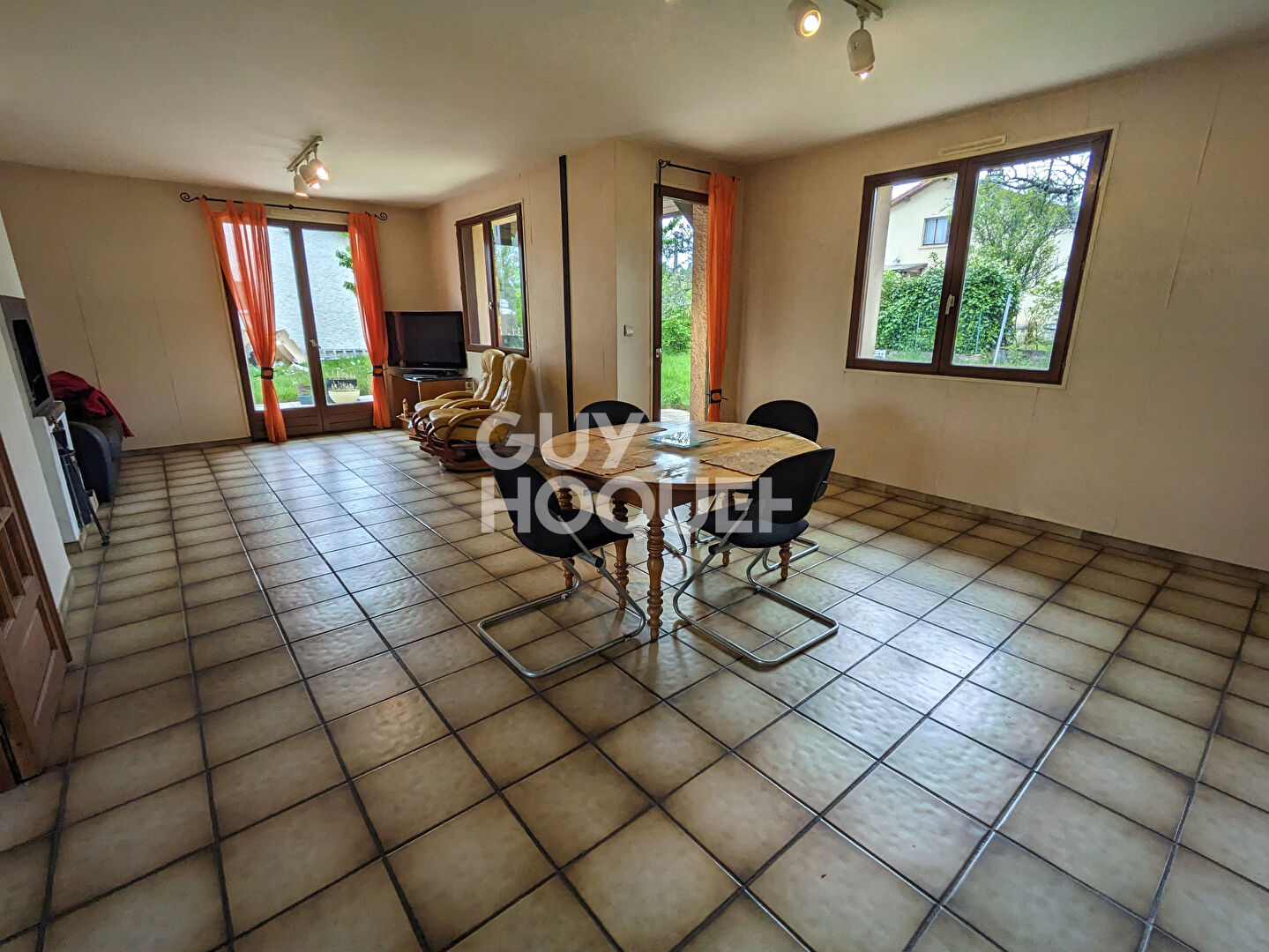 Thise, maison 140 m² sur terrain 7,7 ares