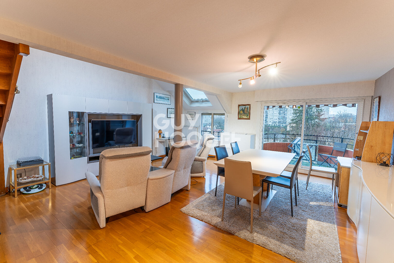 Appartement duplex 4 chambres - dernier étage avec ascenseur, Besançon