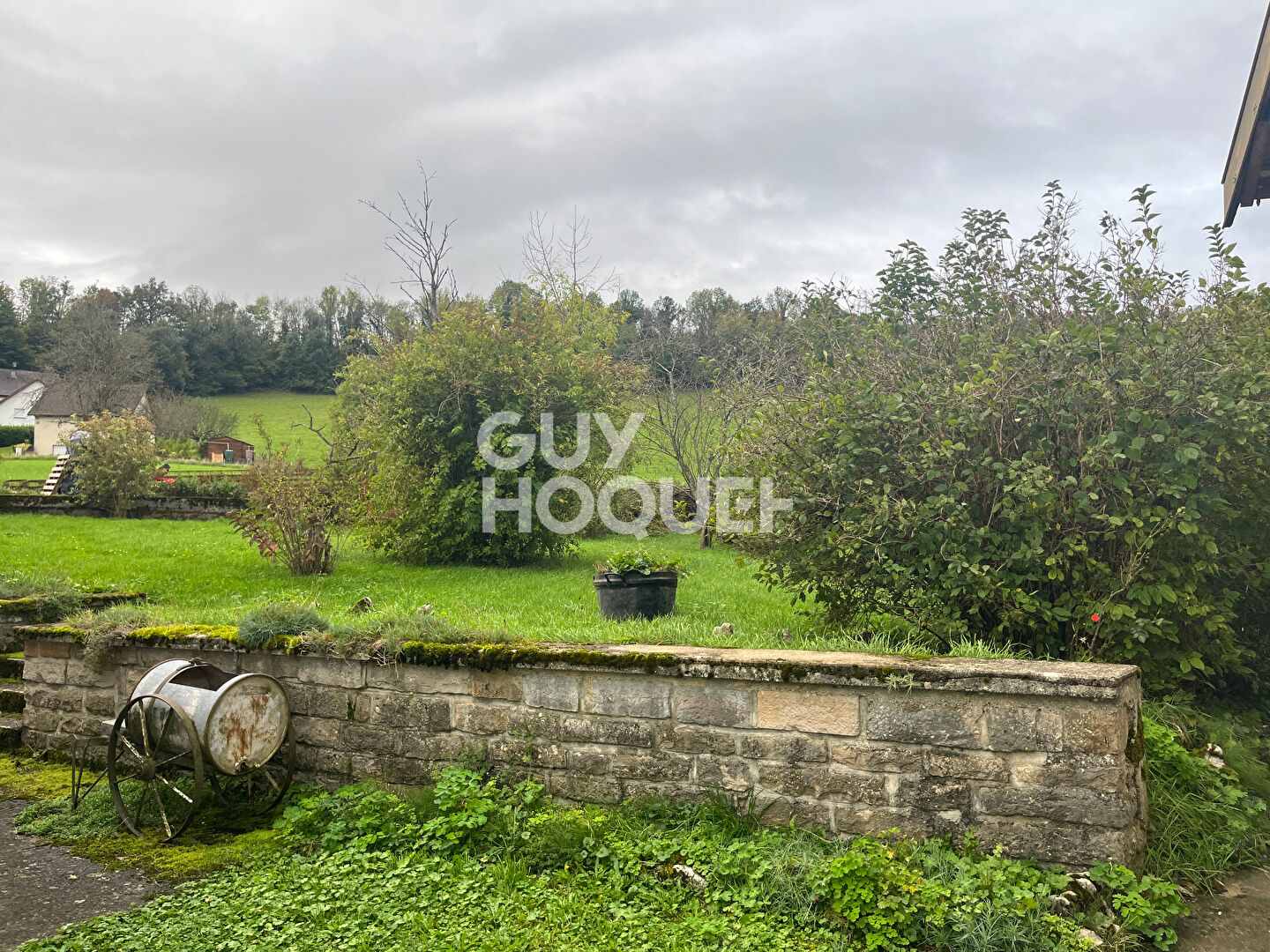 Maison Pugey 8 pièce(s) 140 m2