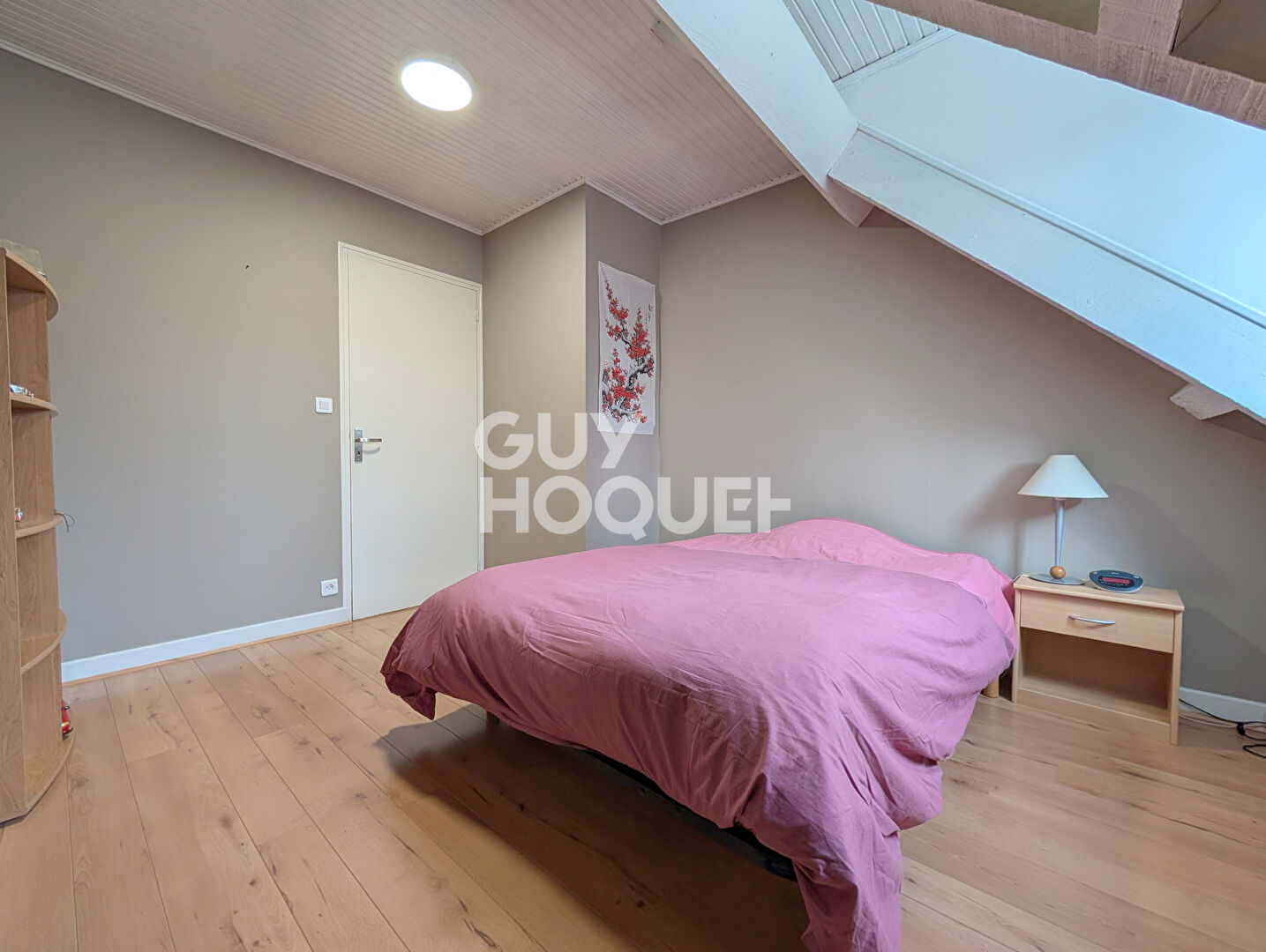 Maison Ecole Valentin, 6 chambres, terrain 26 ares