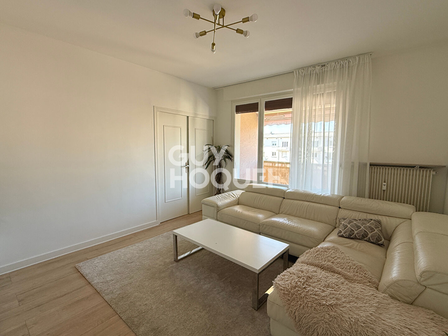 Appartement 82 m², balcon, garage